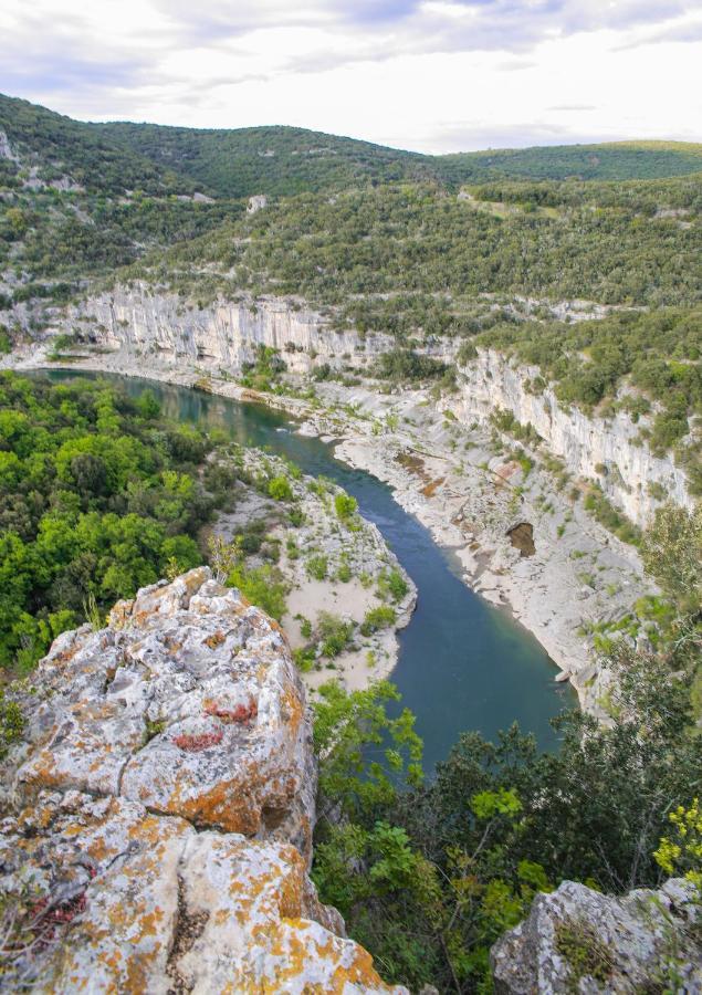 Les Yourtes De Provence Saint-Paulet-de-Caisson Exteriör bild